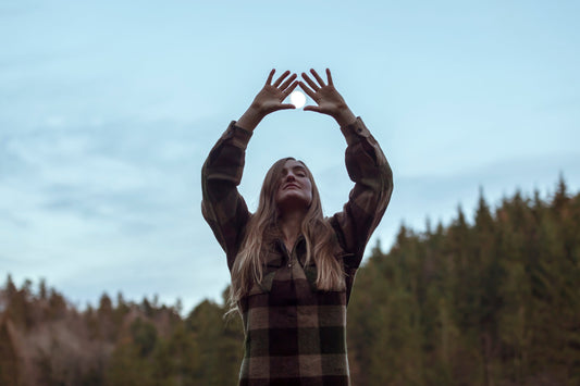 Sincroniza el Día de tu Matrimonio con las Energías de la Luna para una Celebración Inolvidable